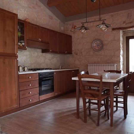 Roccamorice La Casa Di Zio Donatoヴィラ エクステリア 写真