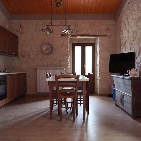 Roccamorice La Casa Di Zio Donatoヴィラ エクステリア 写真